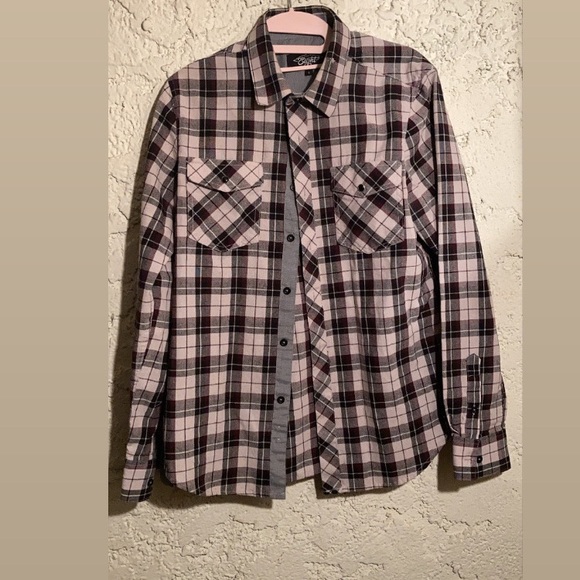 Shirt - Picture 2 of 3